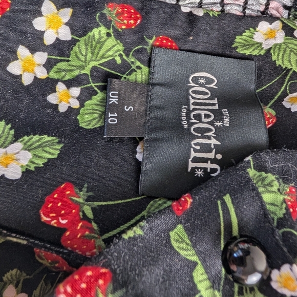 COLLECTIF EMILIA WILD STRAWBERRIES  FRILL TOP SIZE SMALL - Picture 5 of 5